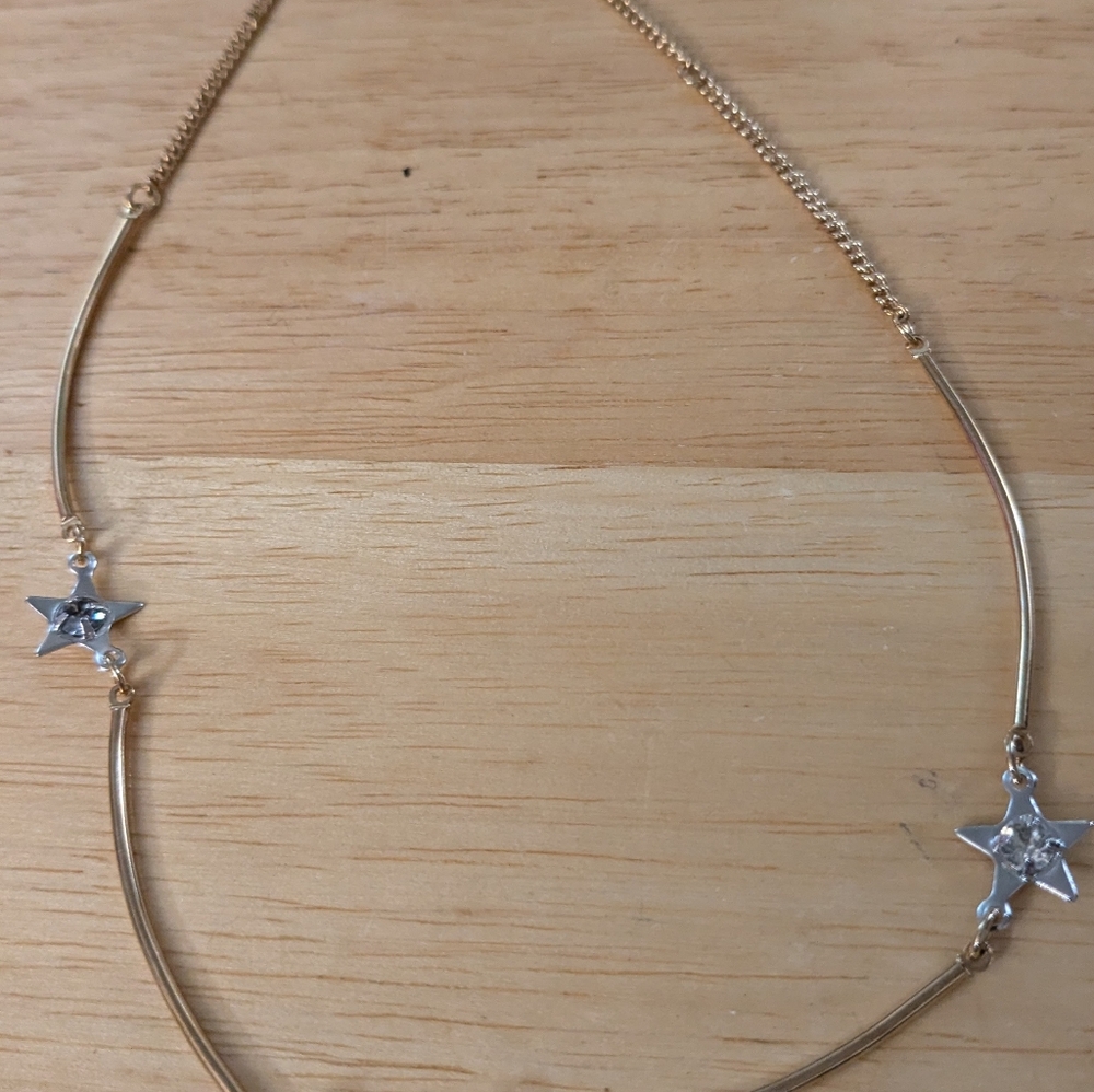 Stunning Gold and Silver Star Necklace - Picture 5 of 5